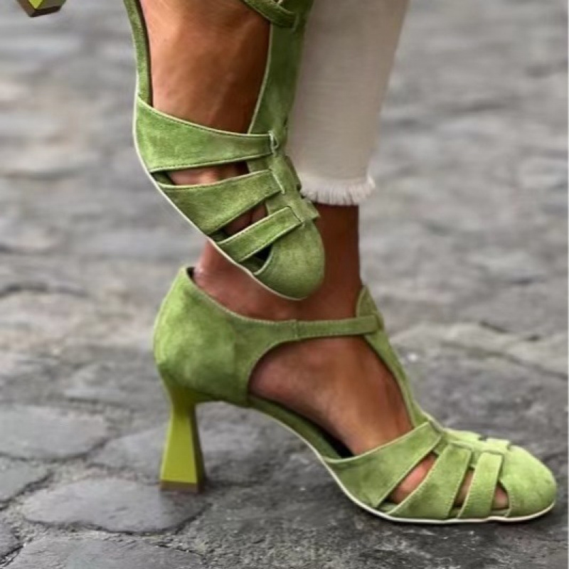 Summer Clothing Items - Kadın Yeşil Süet Kitten Topuklu T-Askılı