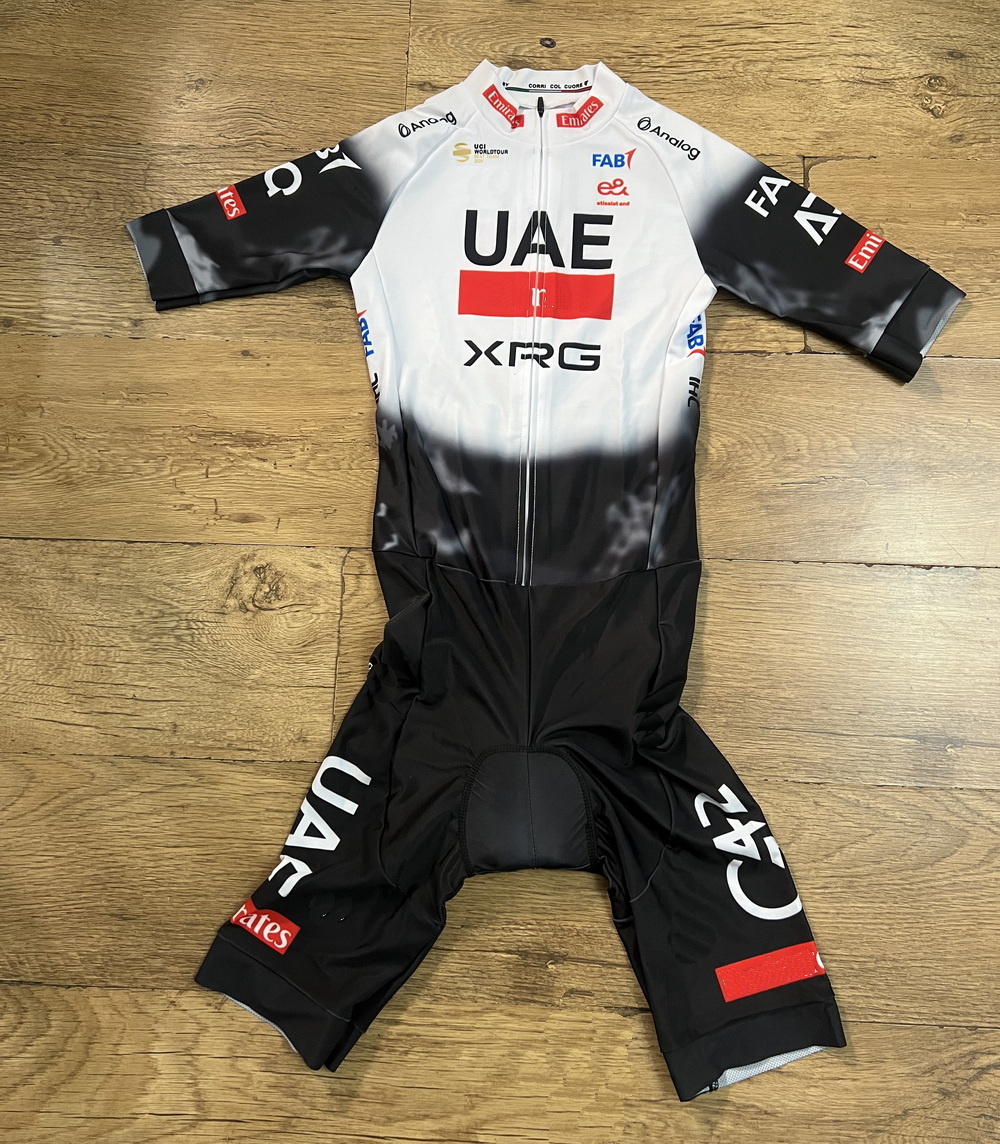 LAZER KESİM Skinsuit 2025 2026 - Summer Clothing Men 2025 incelemesi ve fiyatı