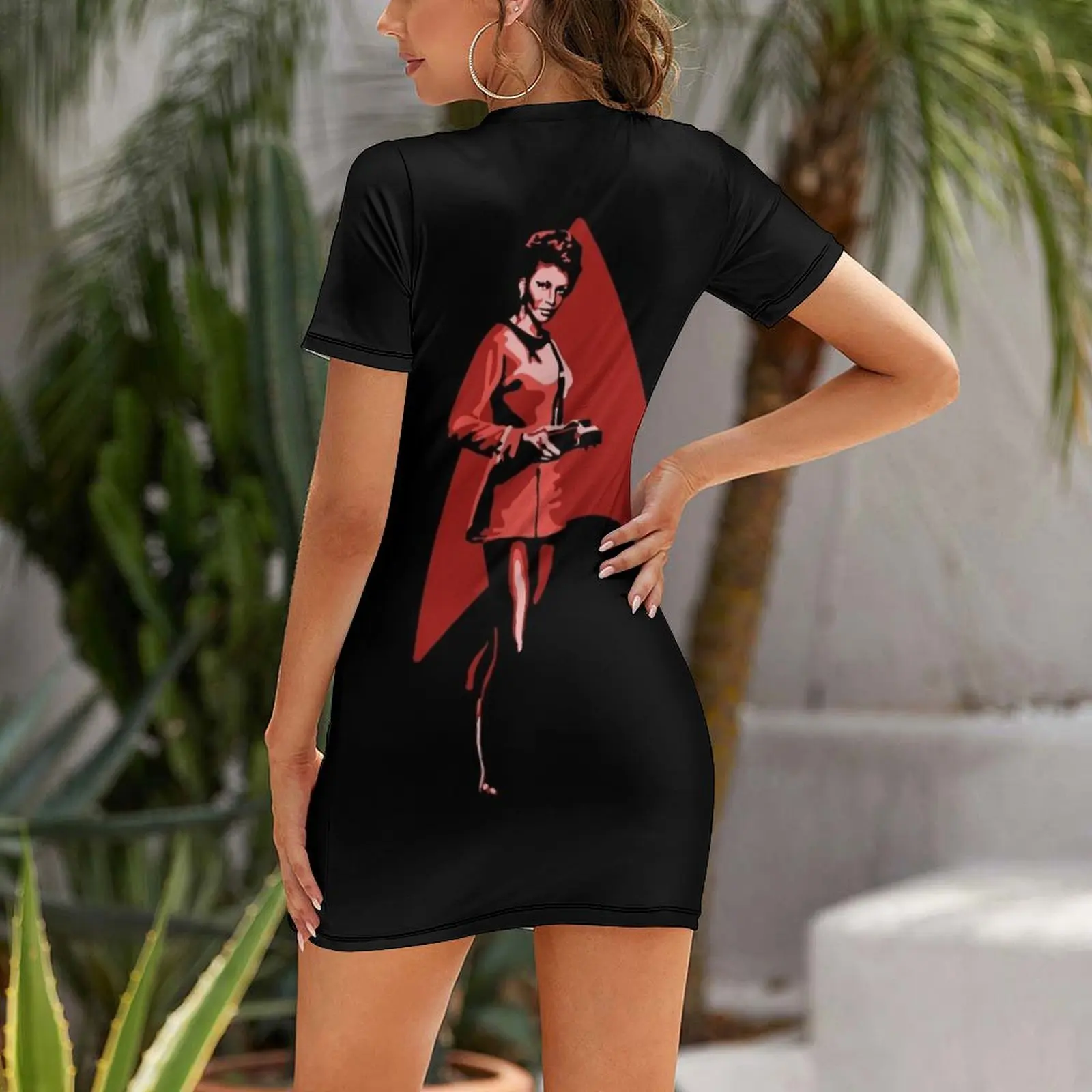 Star Trek Uhura Kısa Kollu Elb - Summer Clothing Trends 2025 incelemesi ve fiyatı